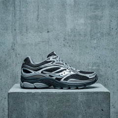 Saucony Progrid Omni 9 'Silver Black'