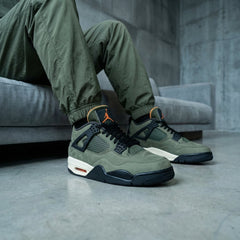 Air Jordan 4 Retro x Undefeated (2025)