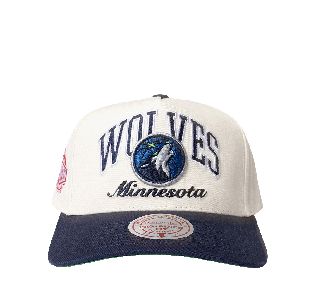 Mitchell & Ness Pro Pinch Adjustable "Champions"